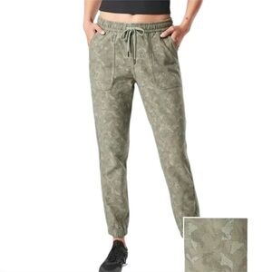 Athleta Farallon  Camouflage Jogger Pants
